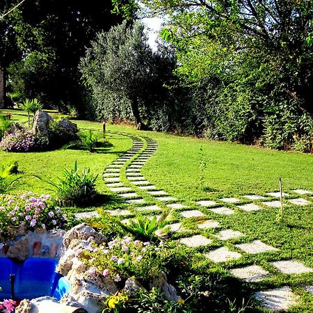 Agriturismo Tenuta Santa Maria Notaresco エクステリア 写真